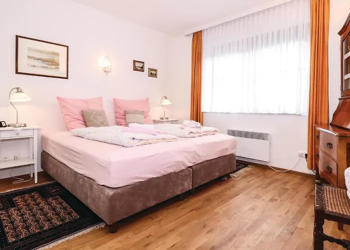 - بيت للعطل *